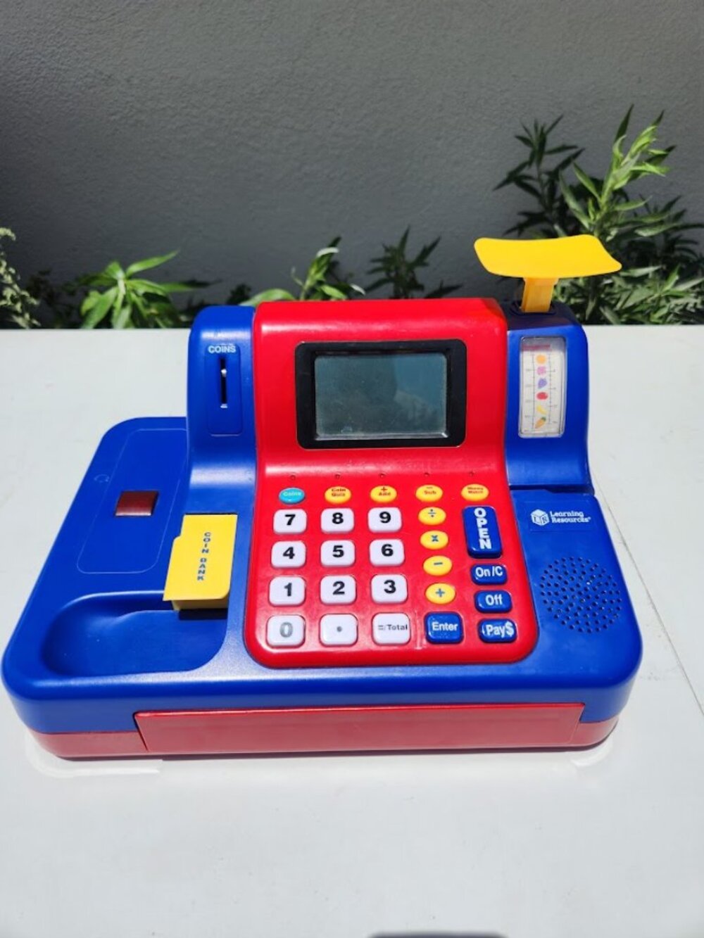 Learning Resources Pretend & Play Talking Teaching Cash Register Math Games, Sho